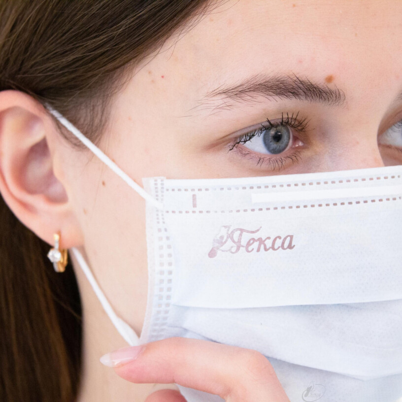 Medical masks with elastic strings - Image 3